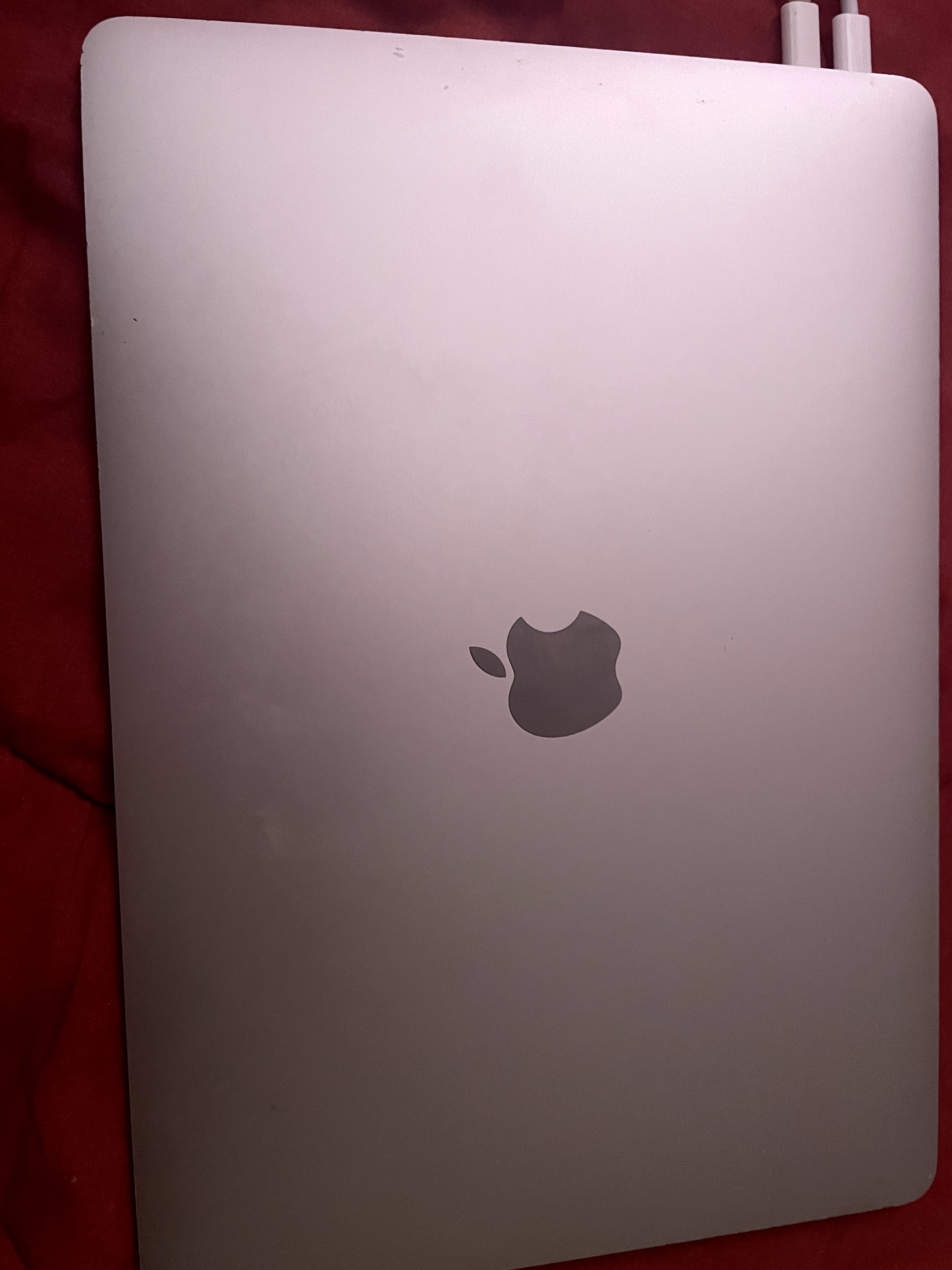 computadoras y laptops - MacBookair 2020, con defecto en patanlla 2