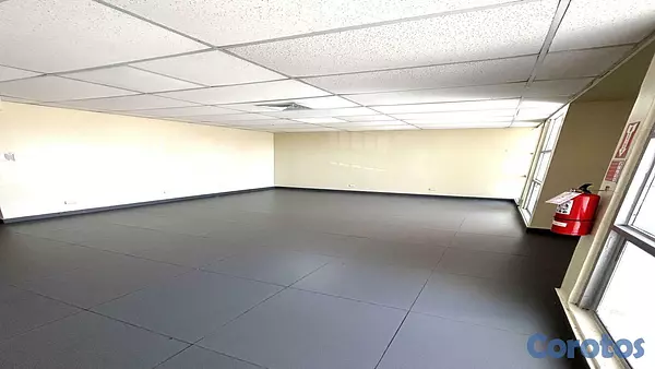 oficinas y locales comerciales - Alquiler local 3ra planta de 400 mts en Ensanche Naco 9