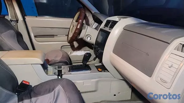 jeepetas y camionetas - Ford Escape  6