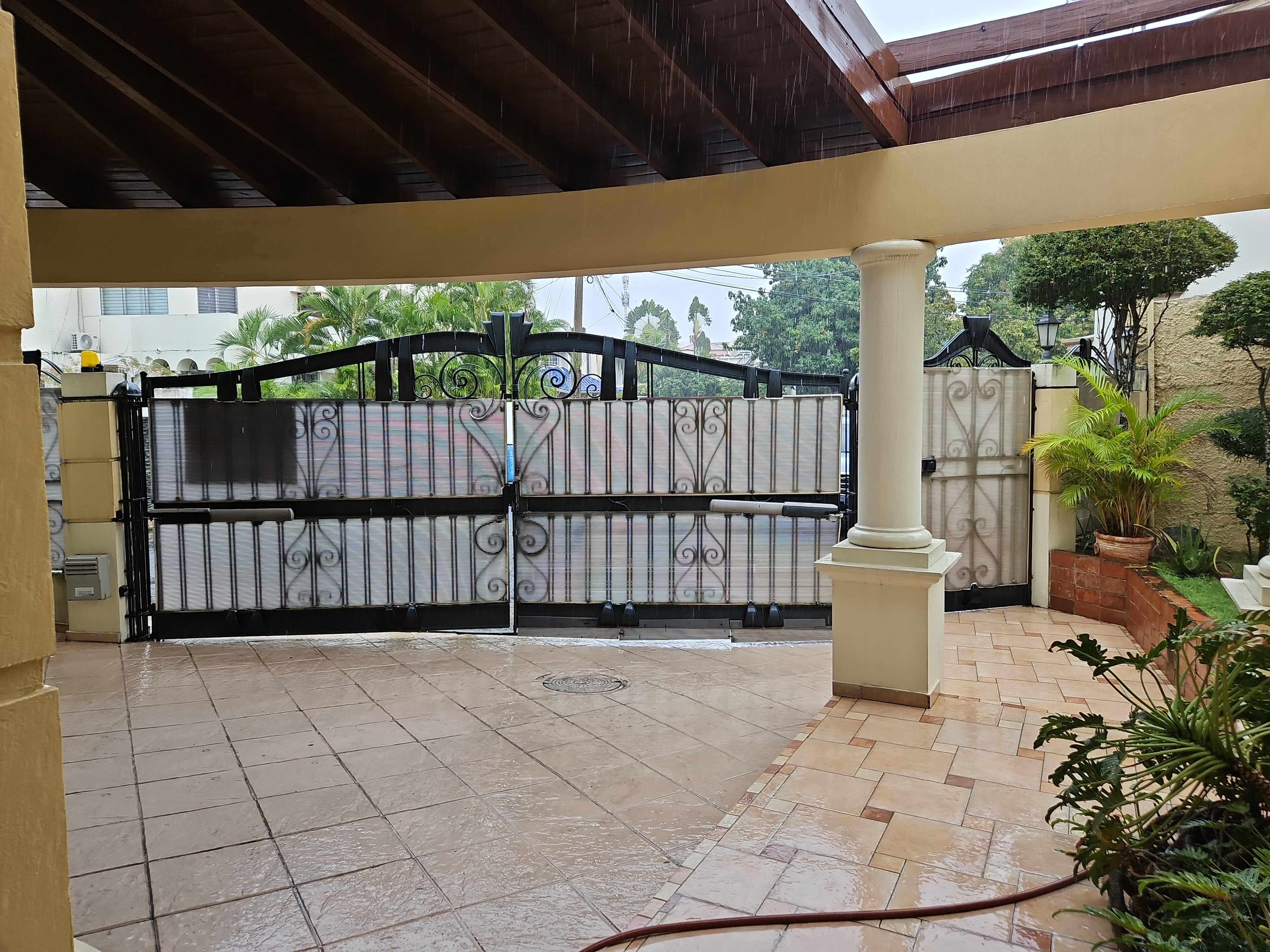 casas - 🛑Casa en Alquiler en Urbanizacion Fernandez  Vivienda o Oficinas  4