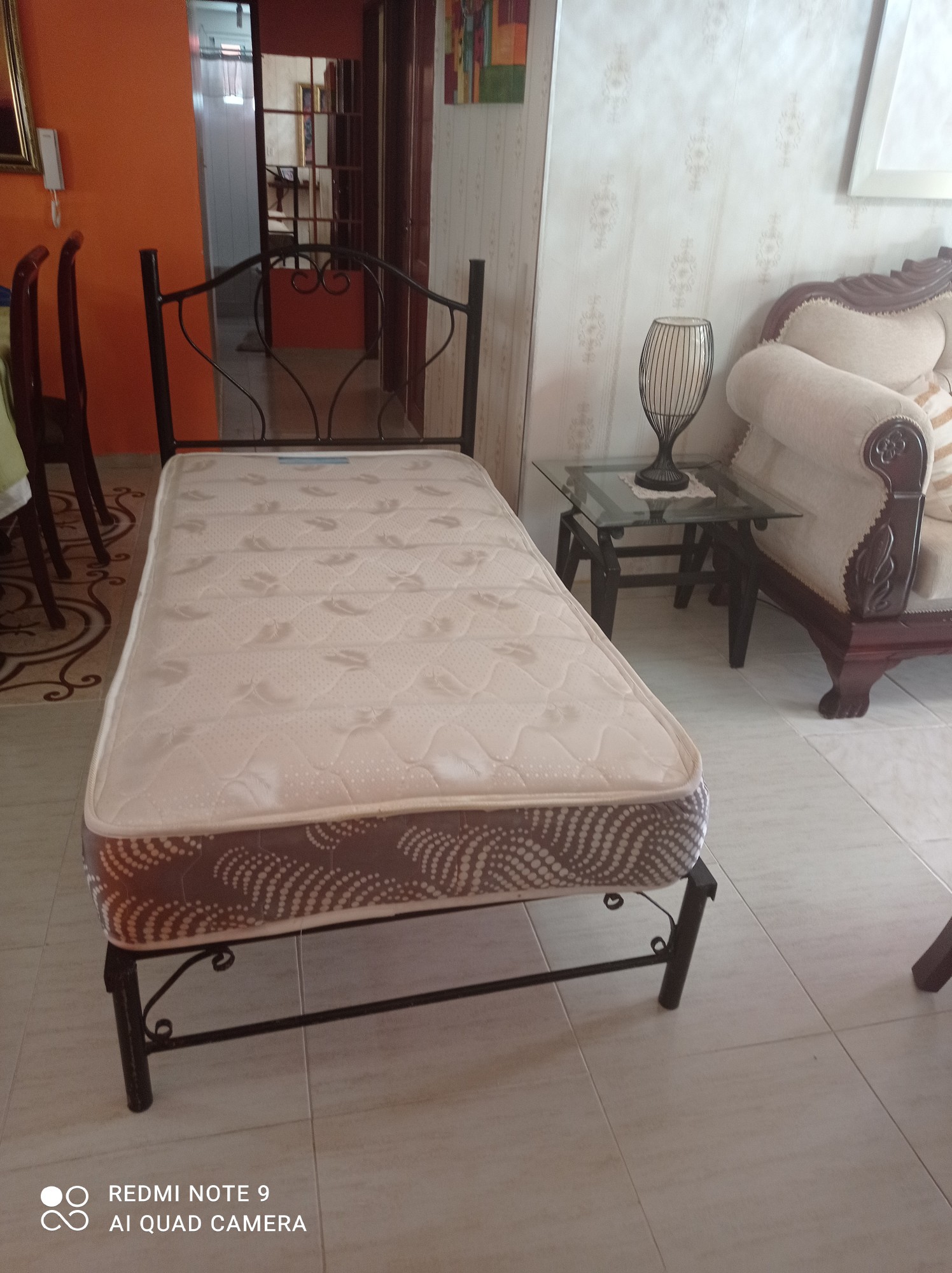 muebles y colchones - Se vende cama y colchón