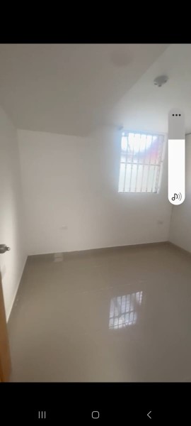 apartamentos - Alquilo Apartamento en Independiente.
 
 5