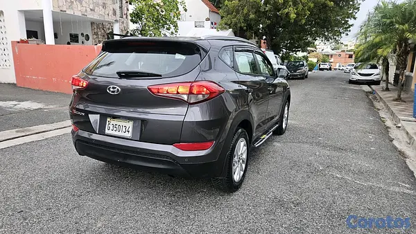 jeepetas y camionetas - hyundai Tucson 2016 doch  8