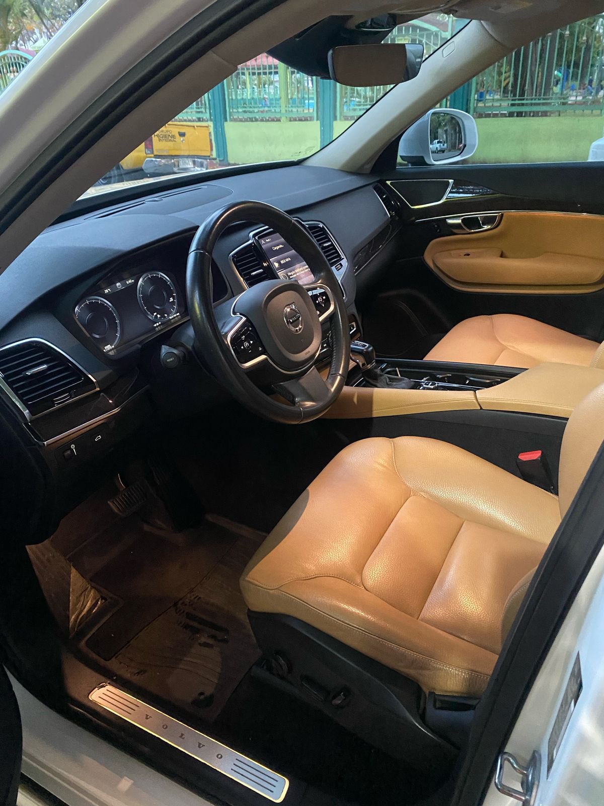 jeepetas y camionetas - volvo xc 90 t6 2016 Momentum  8