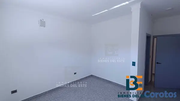 casas - Se Vende Nueva y Moderna Casa con Piscina ubicada  9