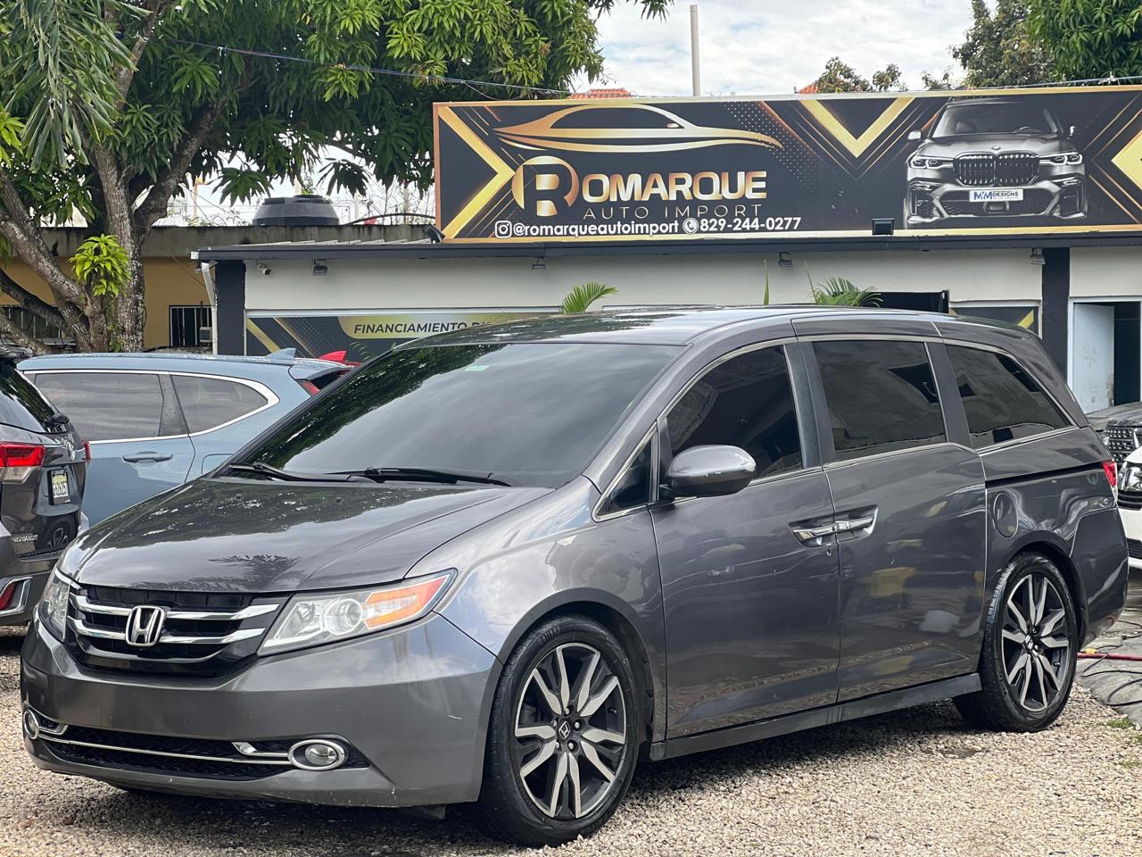 jeepetas y camionetas - Honda odyssey 2015 3