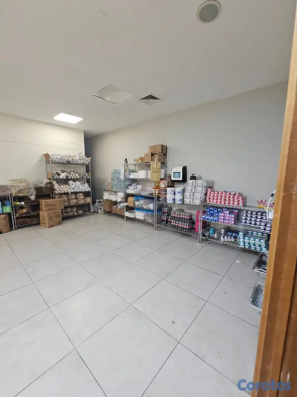 oficinas y locales comerciales - Local en Alquiler en Naco 6