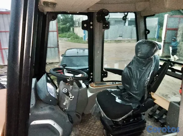 camiones y vehiculos pesados - Retropala nueva cummins con martillo  6