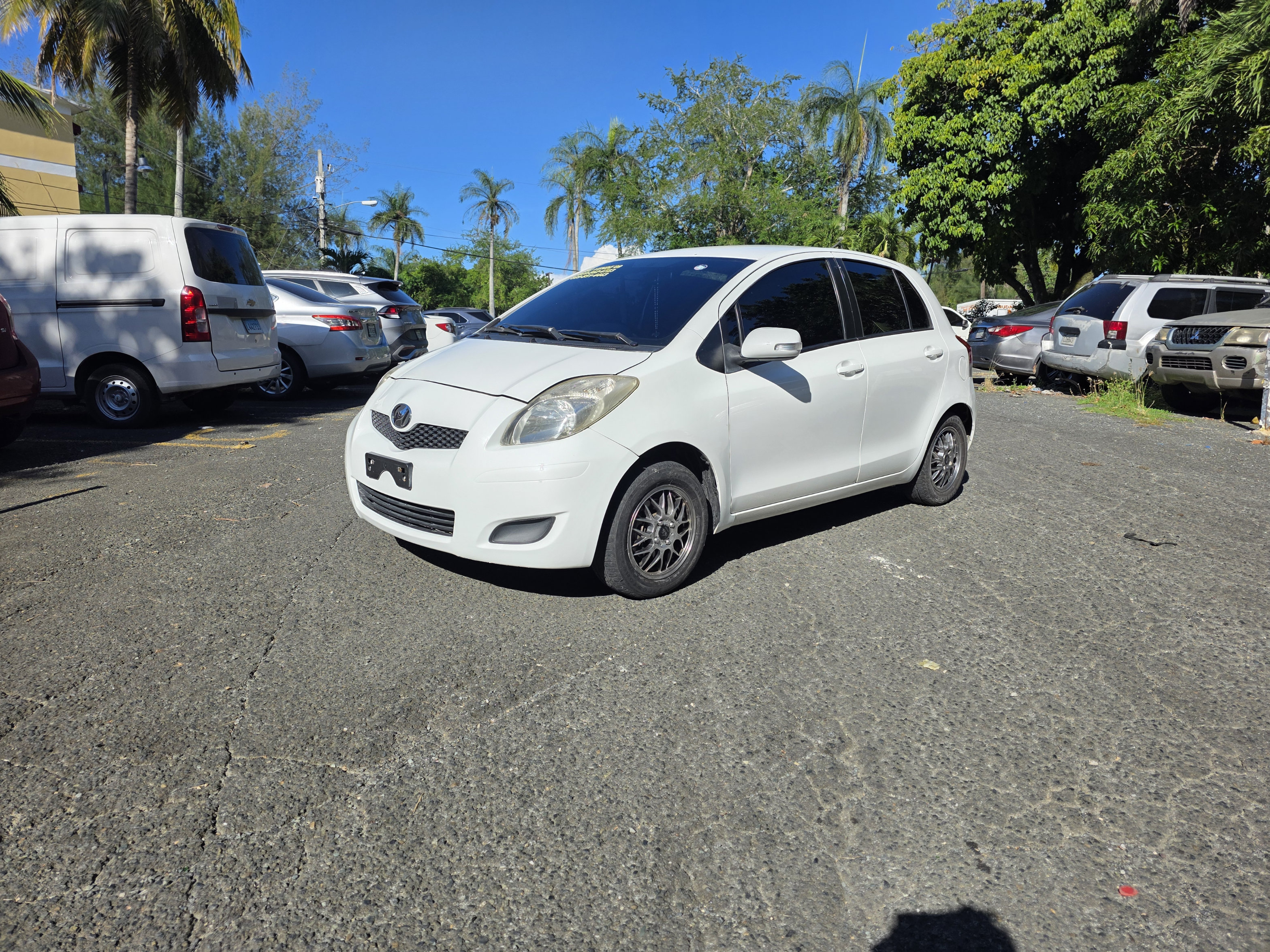 carros - Toyota Vitz 2009 9