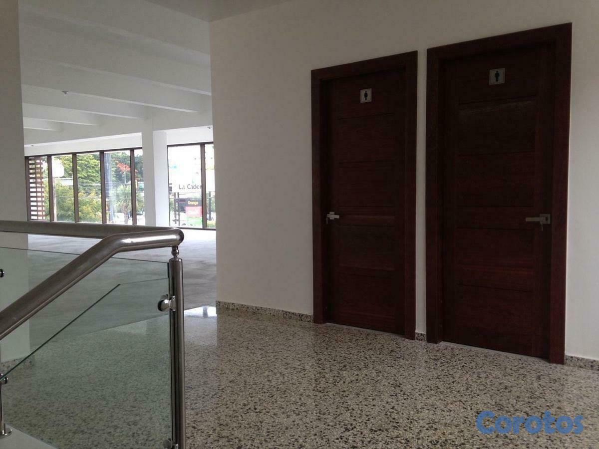 oficinas y locales comerciales - Locales comerciales 2do nivel alquiler Piantini Santo Domingo 6