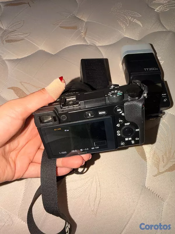 camaras y audio - Sony a6100+ lente kit+flash+SD card+ bulto  2