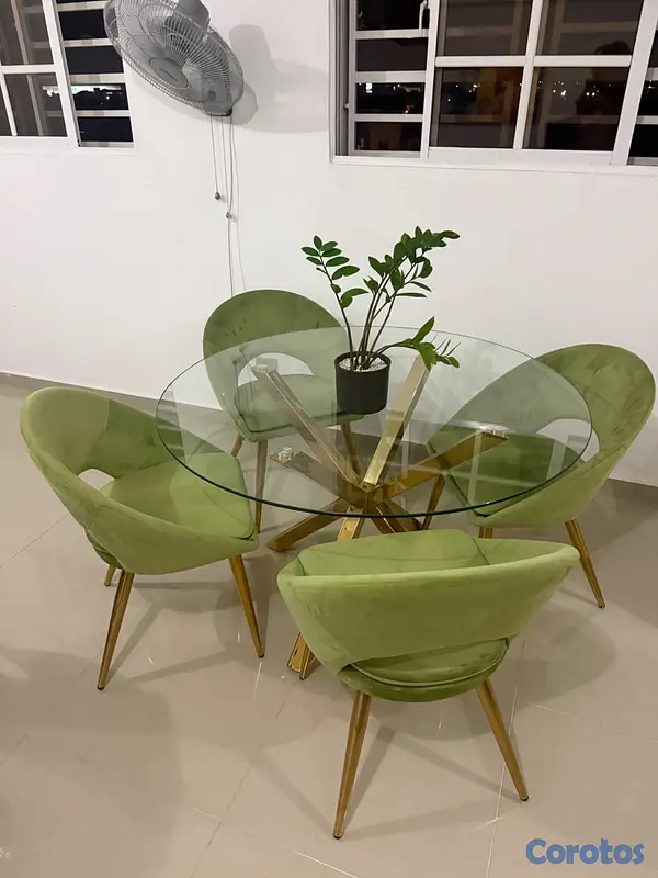 muebles y colchones - ✨ Comedor Moderno de 4 Puestos – Como Nuevo✨ 2