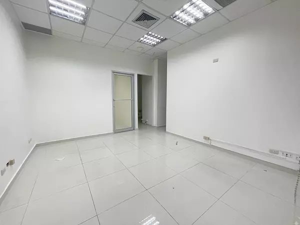 oficinas y locales comerciales - Alquiler local comercial en Piantini  2
