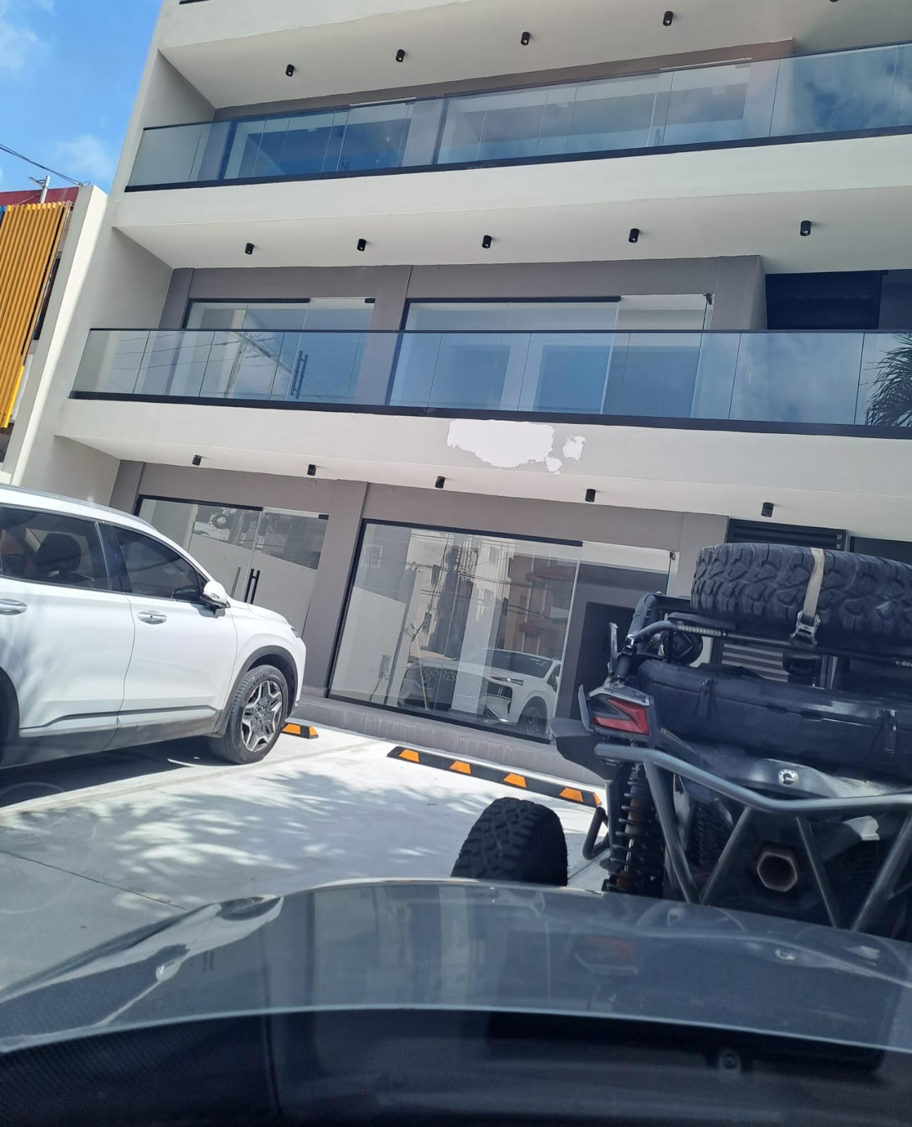 oficinas y locales comerciales - Alquilo local 2do piso 50 mts arroyo hondo  2