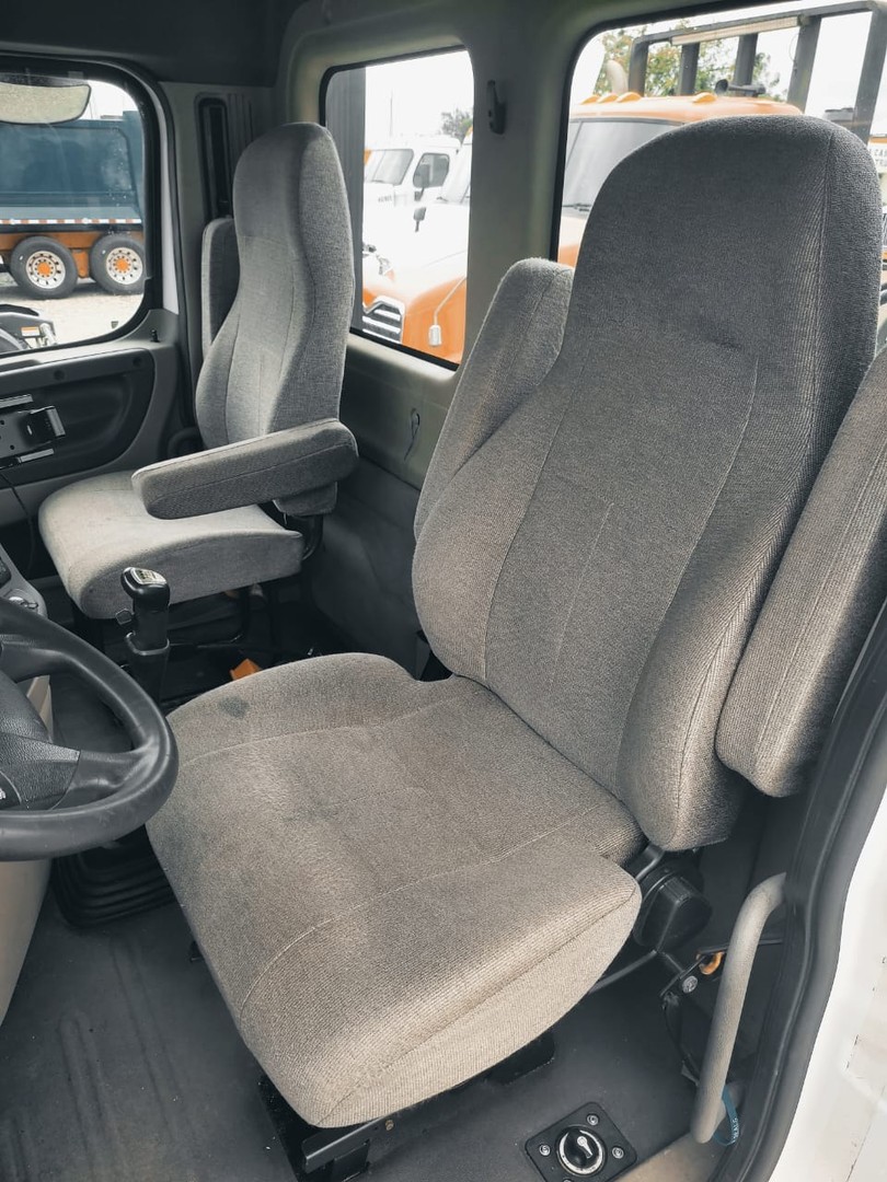 camiones y vehiculos pesados - FREIGHTLINER CASCADIA año 2013 4