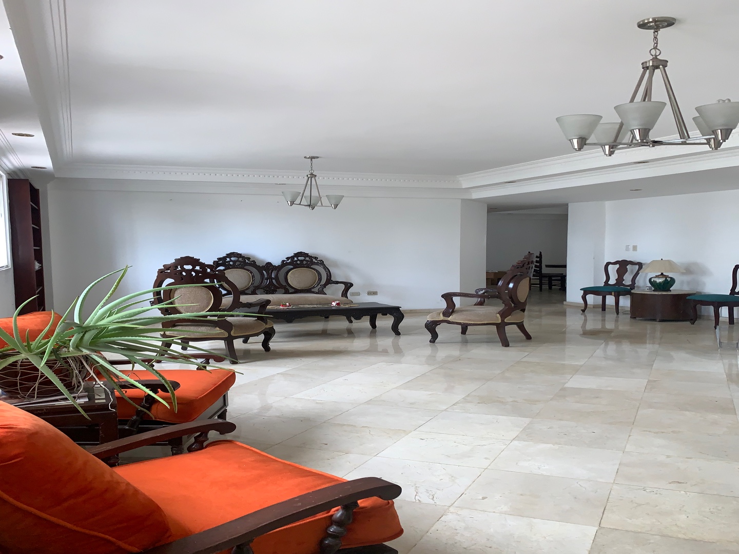 apartamentos - Vendo apto en Naco 
257. Mt2. 
Us$ 245,000 1
