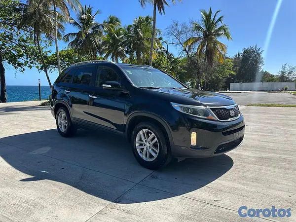 jeepetas y camionetas - KIA SORENTO LX  AÑO 2015  MOTOR 2.5 4 Cil. 3 FILAS 7