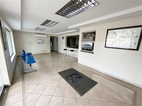oficinas y locales comerciales - Local céntrico en arroyo hondo 3
