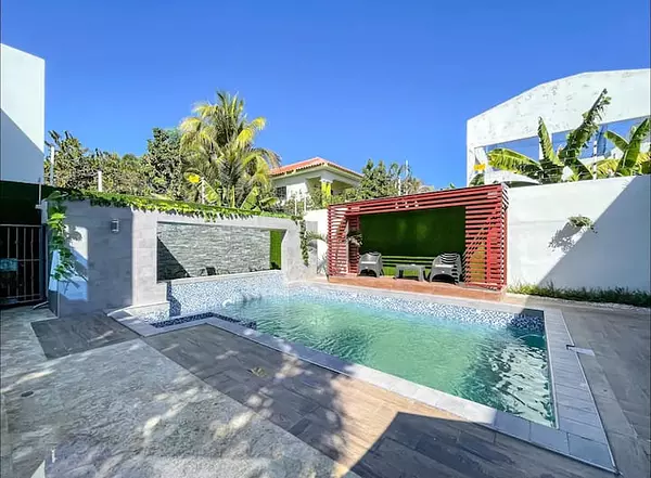 casas - Casa de lujo con Piscina, Corales del Sur 6