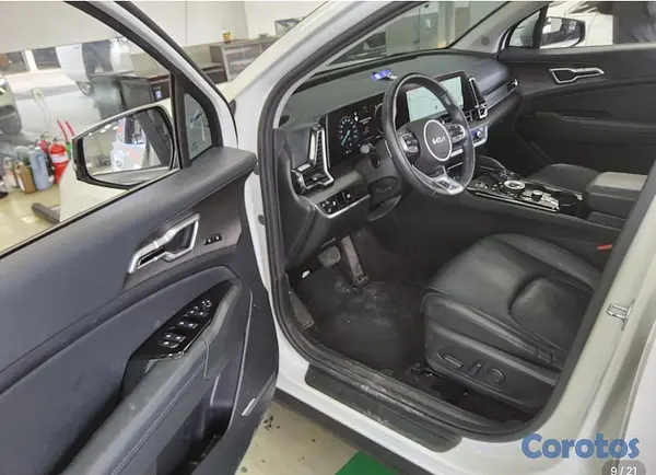 jeepetas y camionetas - KIA SPORTAGE SX 2022 BLANCO 4WD GASOLINA 7