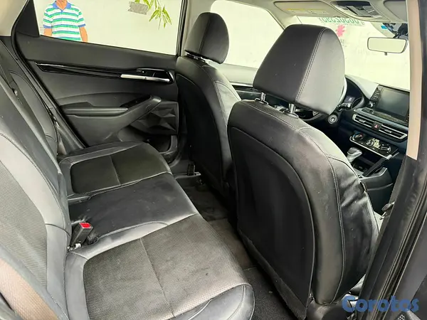 jeepetas y camionetas - kia seltos 2021 11
