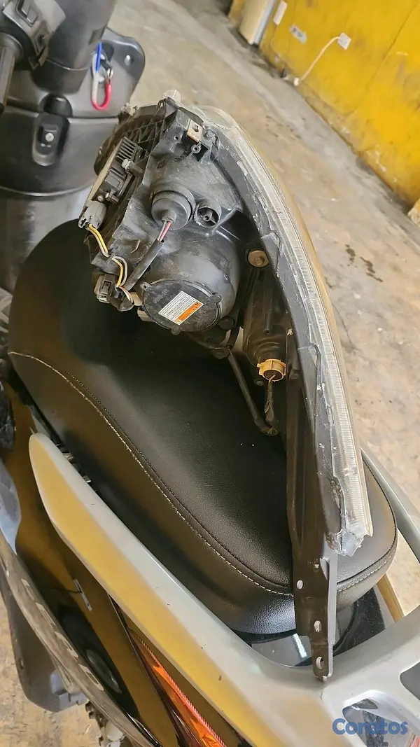 repuestos - pantalla suzuki swift sports Izquierda  4