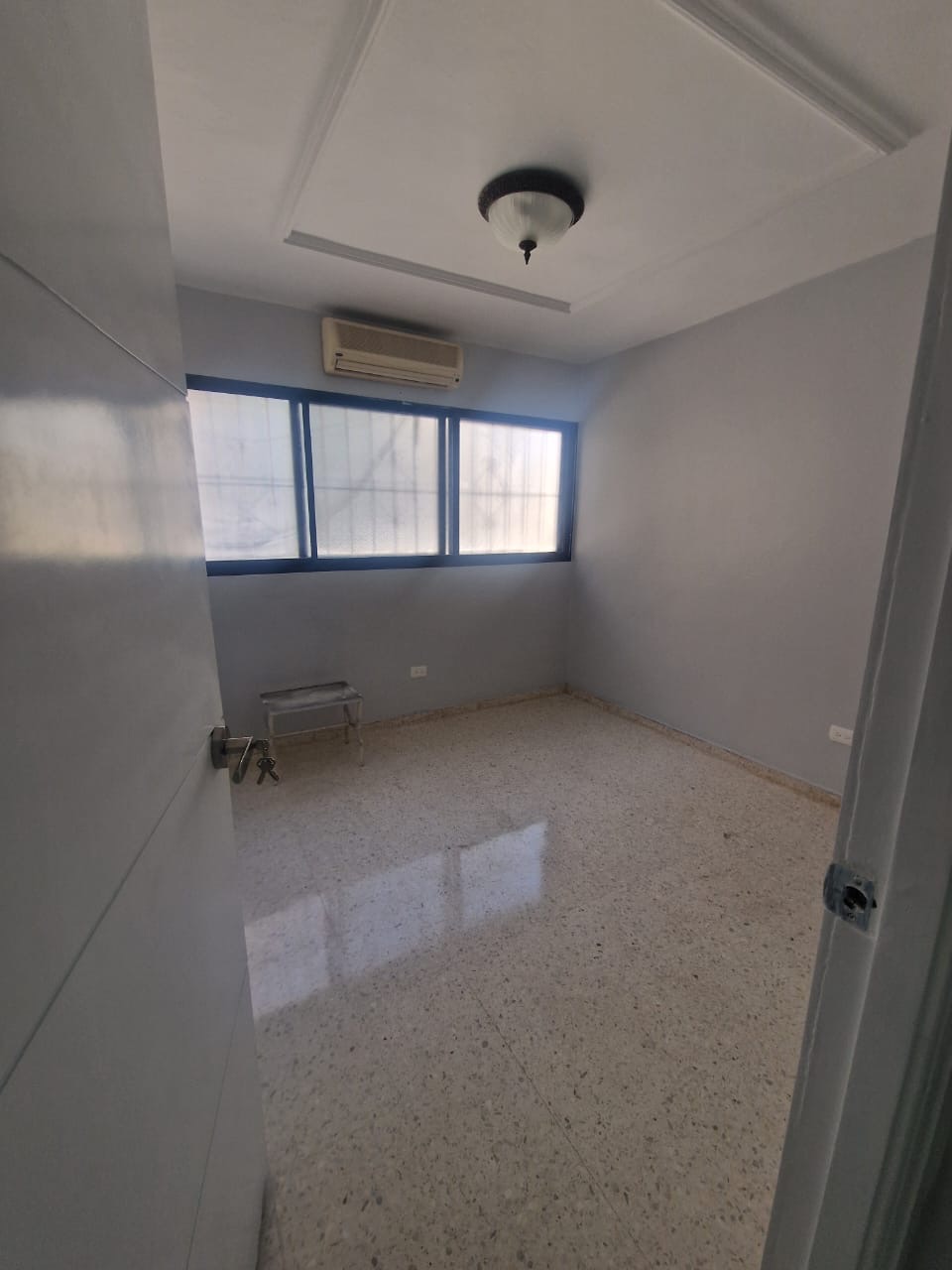 apartamentos - Alquiler en bella vista Rd$ 49,000  Edificio clási 4