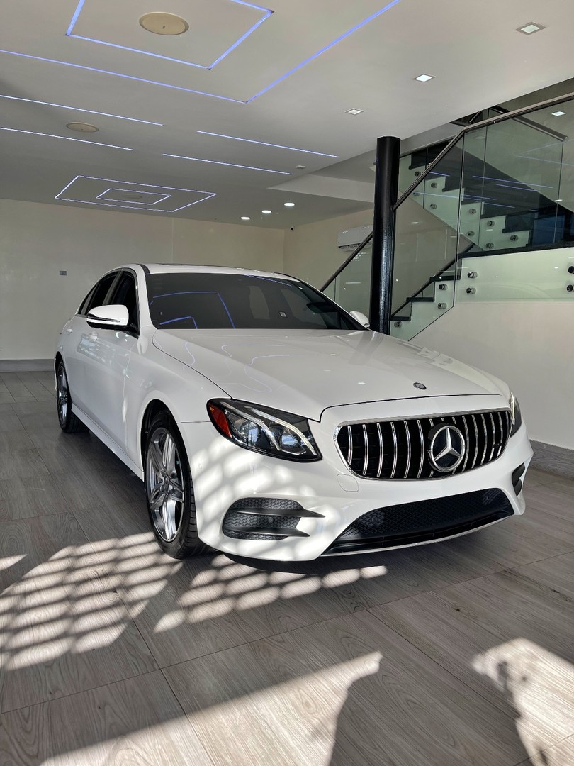 carros - Mercedes E300 2017 en condiciones óptimas 