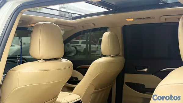 jeepetas y camionetas - 2019 Toyota Highlander Limited Platinum 9