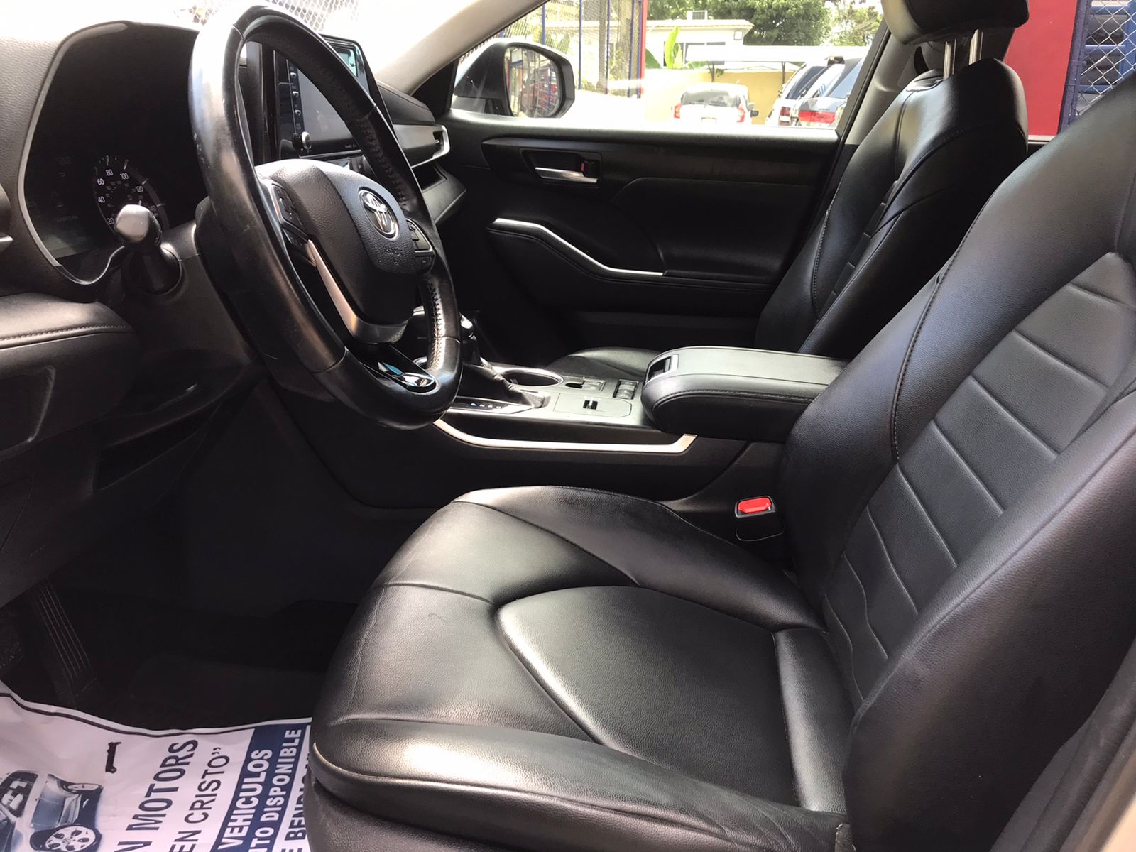 jeepetas y camionetas - TOYOTA HIGHLANDER XLE 2020 6