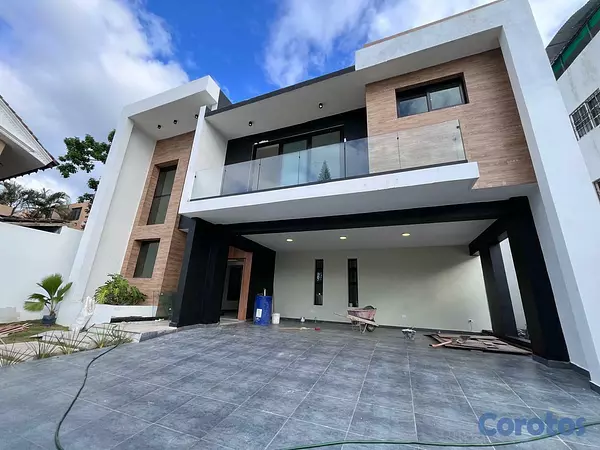 casas - HERMOSA CASA EN VENTA - SANTIAGO. 1