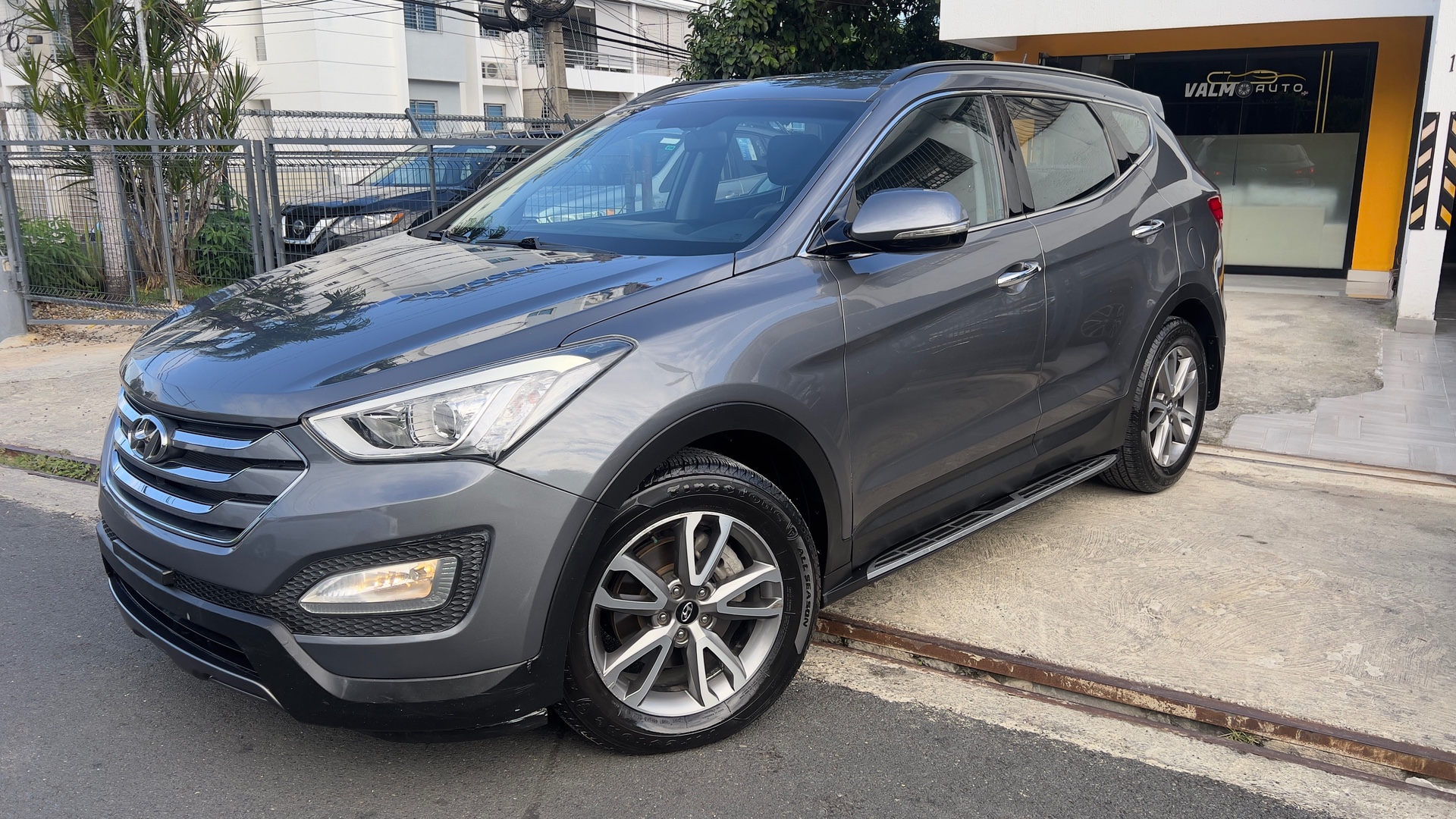jeepetas y camionetas - HYUNDAI SANTA FE 2014 / MOTOR DOHC / 3 FILAS / 84MIL KM