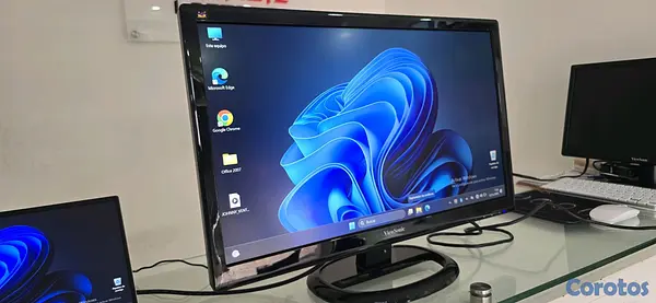 computadoras y laptops - Monitor ViewSonic 24 Pulgadas hdmi full 1080p  2