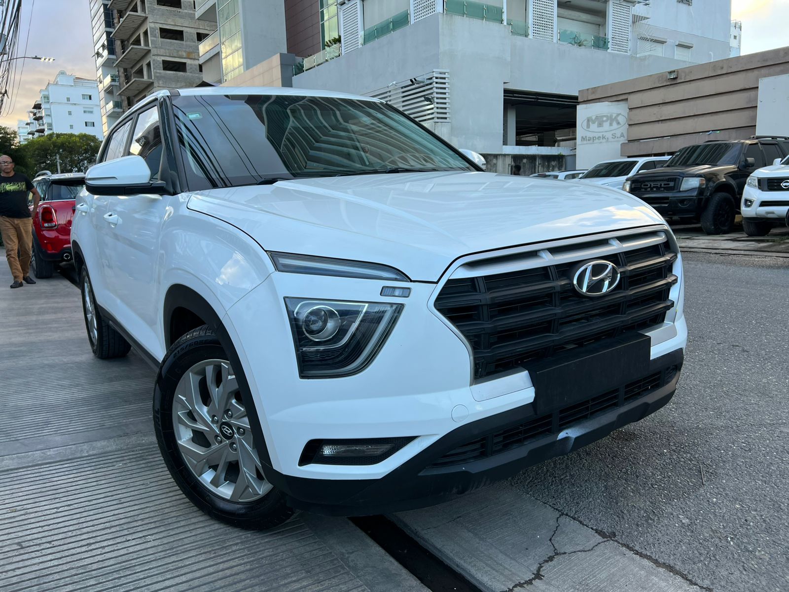 jeepetas y camionetas - HYUNDAI CANTUS 2022  3