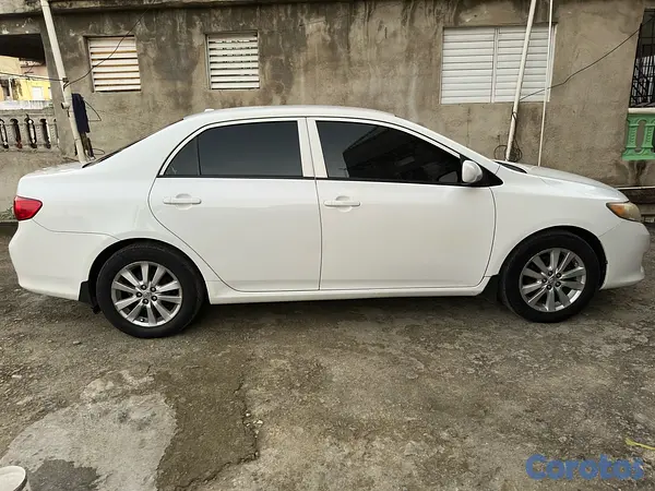 carros - vendo Toyota corolla 2010 buen estado  9