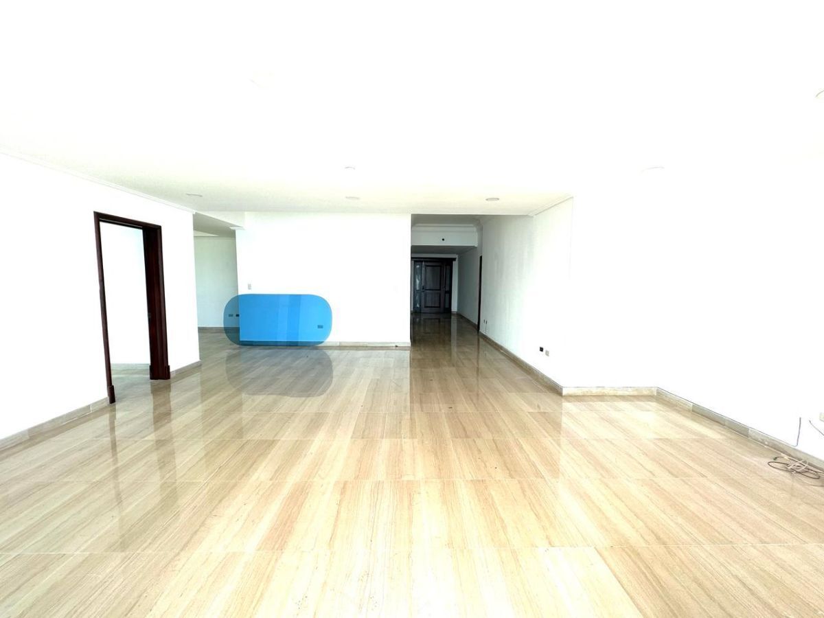 apartamentos - Apartamento de 3 Habitaciones, Malecón Center 2