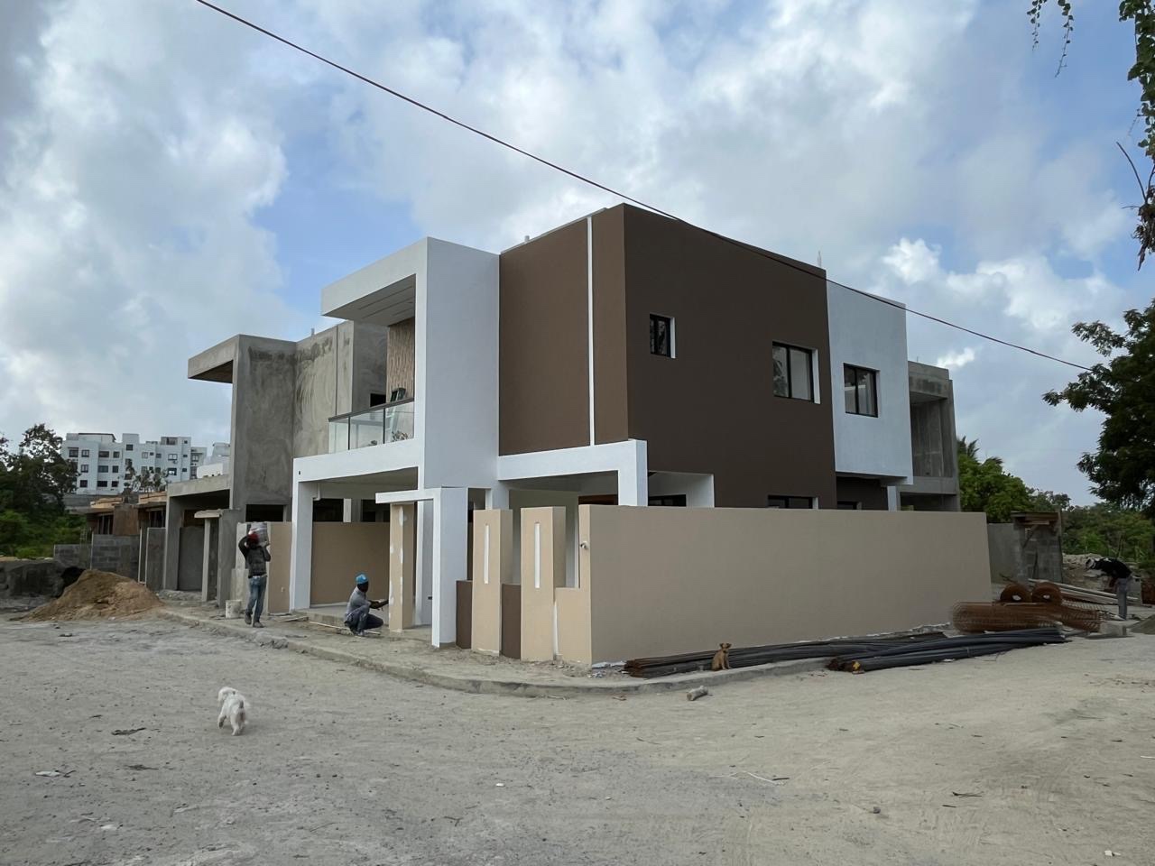 casas - Hermoso proyecto Residencial en Ciudad Modelo II
Residencial Ciudad Modelo II

 6