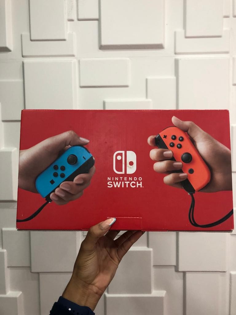 Nintendo Switch Sellado 1