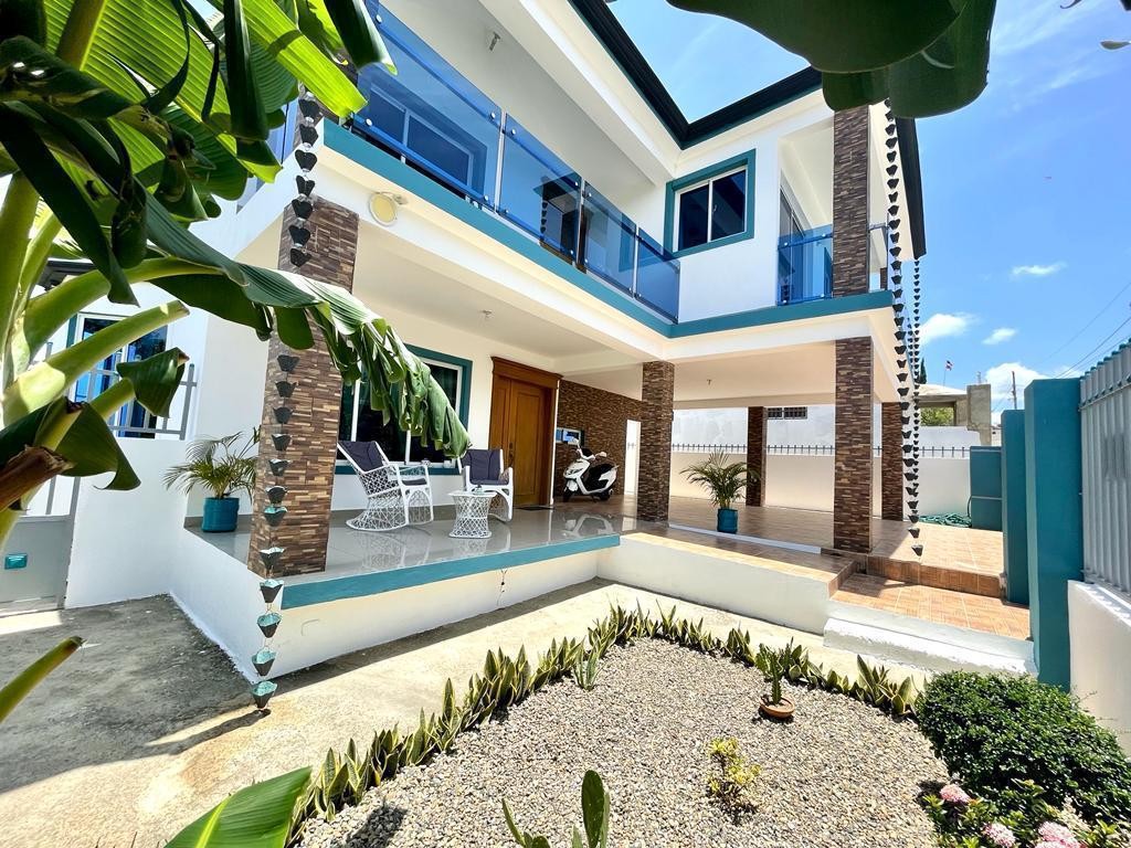 casas - Preciosa Casa con Piscina y BBQ en Urb. Doral I 0