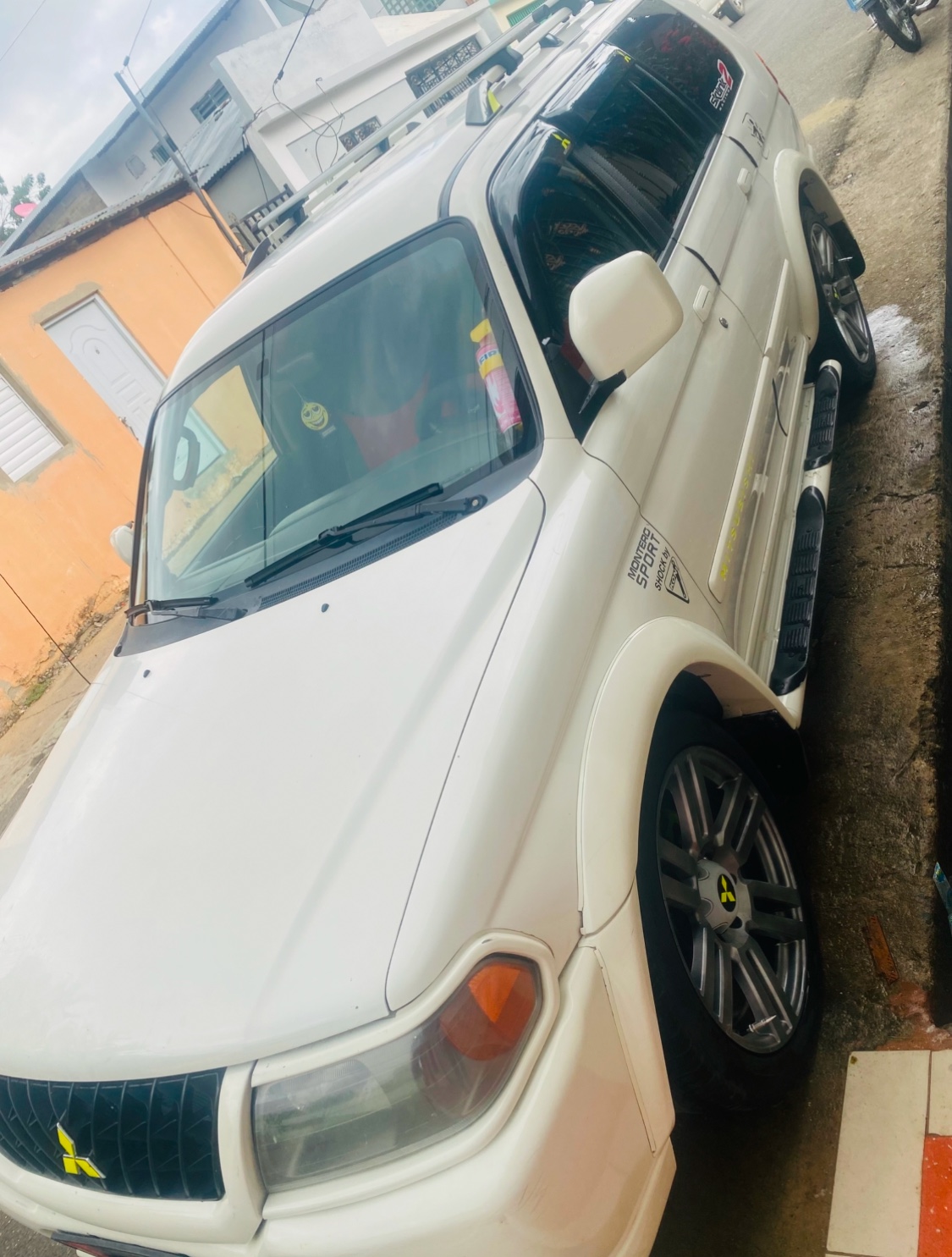 jeepetas y camionetas - vendo mi Montero sport 2004 solo personas interesadas  3