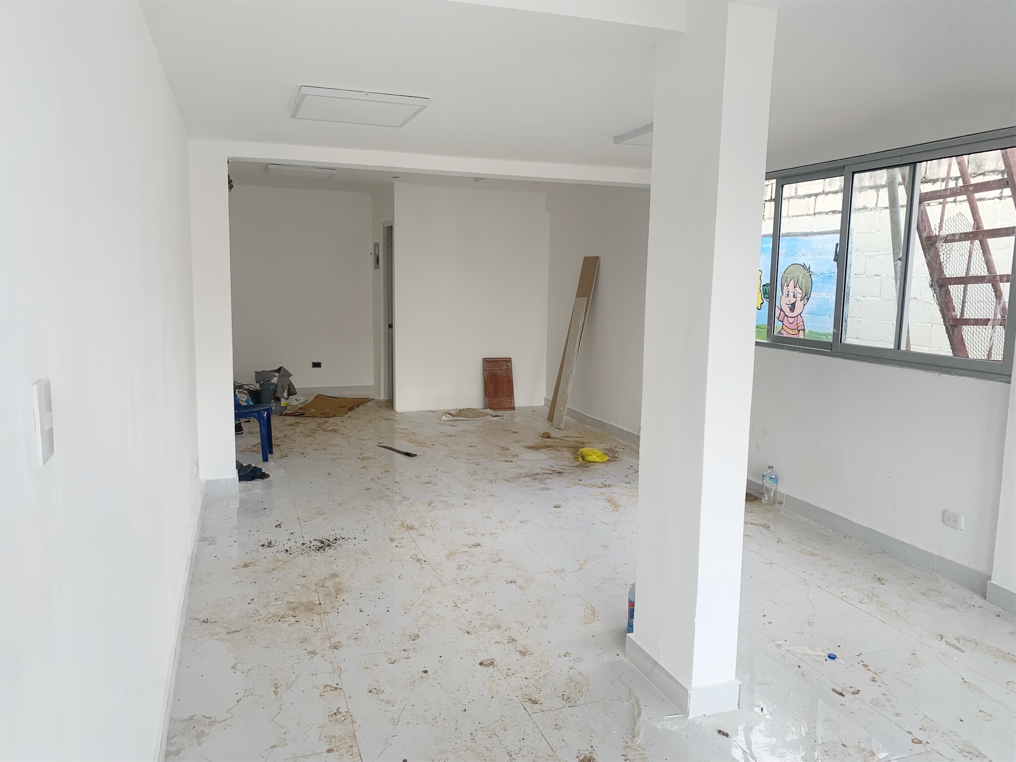 oficinas y locales comerciales - Local en primer nivel en los Prados  2