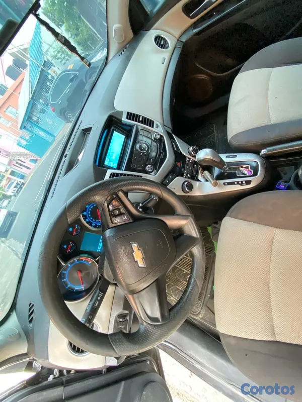 carros - Carro Chevrolet Cruze LS Negro 6