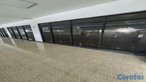 oficinas y locales comerciales - Alquiler Local Comercial Naco 2do piso 152Mts 7