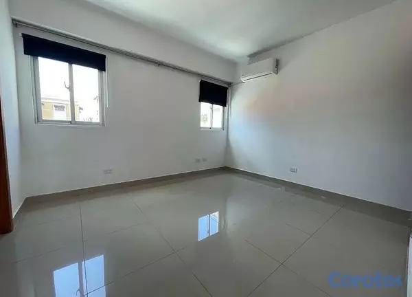 apartamentos - vendo en el millón dos habitaciones 2.5 baños dos parqueos lineales servicio 6
