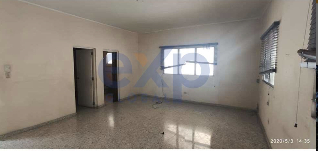 casas - Venta de casa de 786mts en el Distrito Nacional sector la julia Santo Domingo 3