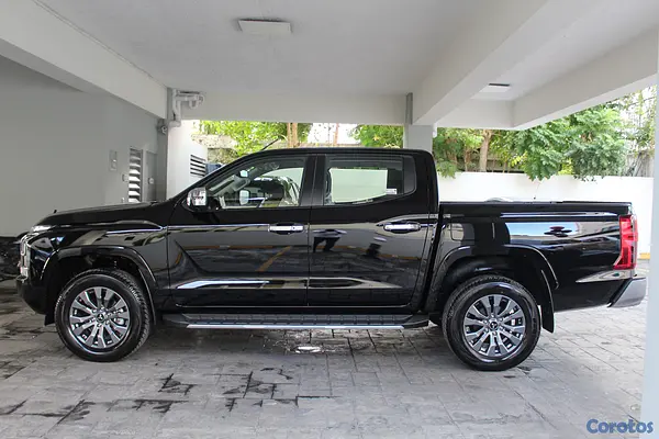 jeepetas y camionetas - Mitsubishi L 200 2026 5