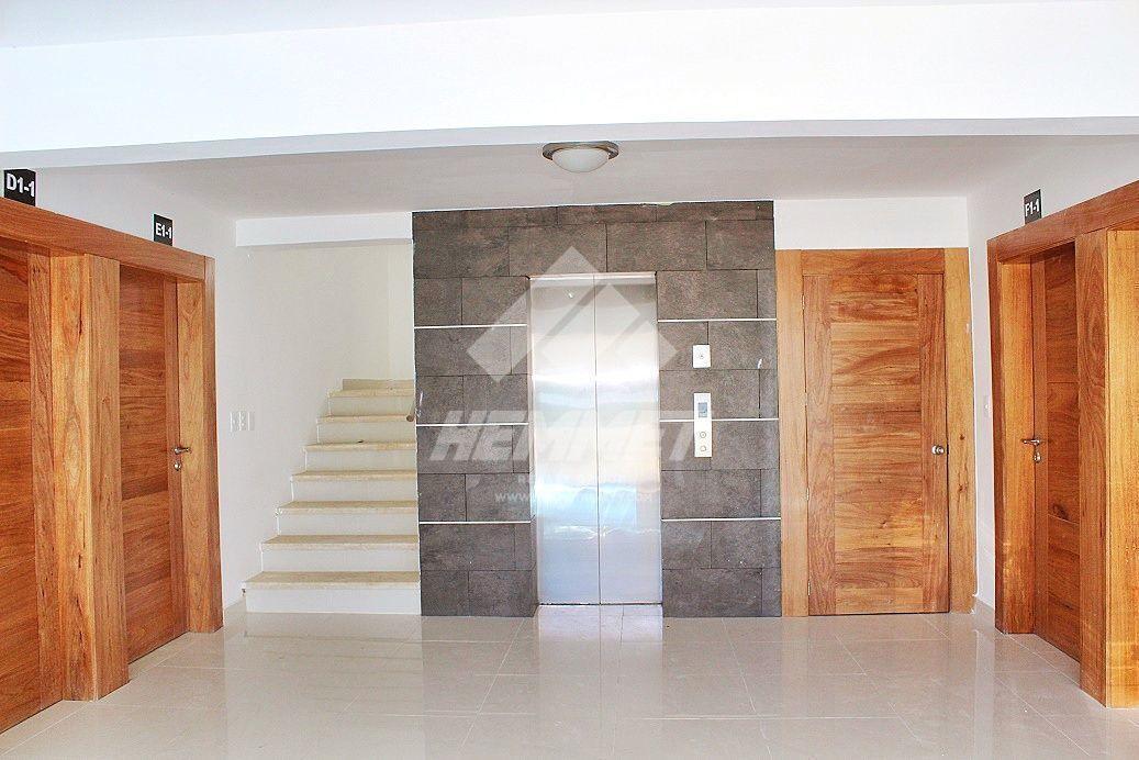 apartamentos - PRIMER PISO CON AREA SOCIAL Y PISCINA LOS RIELES STGO. 1