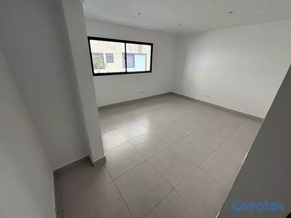 oficinas y locales comerciales - Local a estrenar en Alquiler en La Julia 10