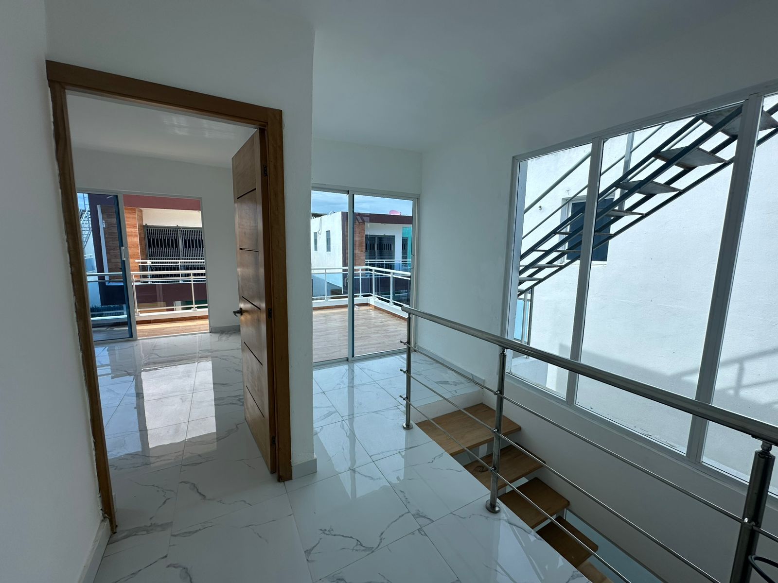 casas - Casa con Piscina, balcón y azotea en Prado Oriental Próximo a la Av. Ecológica 3