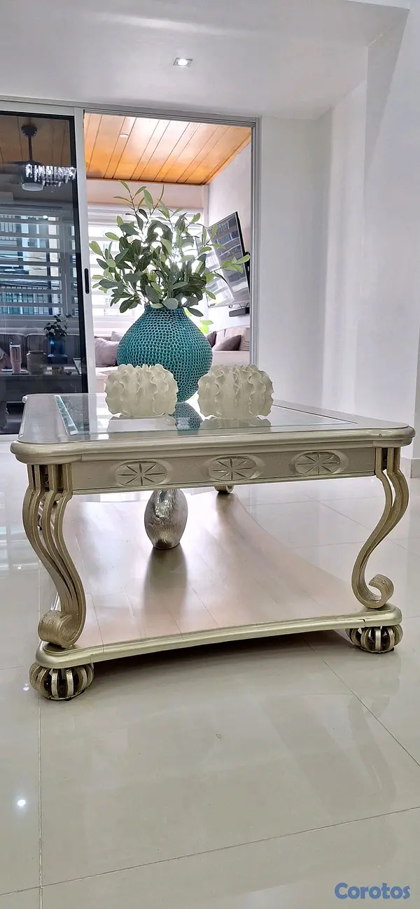 muebles y colchones - se vende mesas de muebles de centro y laterales y repisa 5